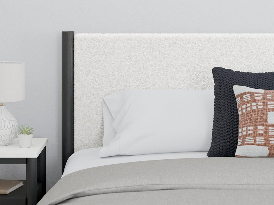 Cadmori Upholstered Bed